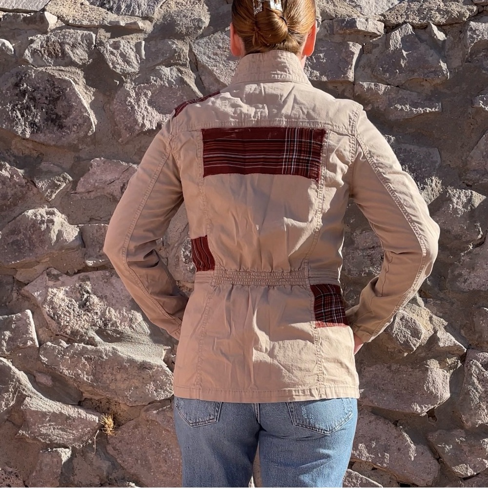 🌱5/$25🌱 Reworked | Patchwork Beige Utility Jacket - Picture 5 of 10